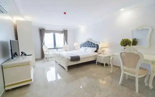 Tan An Palace Hotel & Serviced Apartment