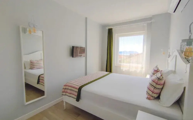 Mavi Kiyi Suites