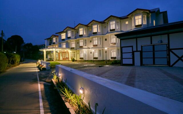 Отель Galway Heights Hotel Шри-Ланка, Нувара-Элия - отзывы, цены и фото номеров - забронировать отель Galway Heights Hotel онлайн вид на фасад