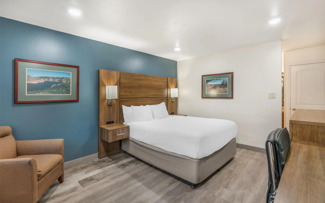 Best Western Plus Clocktower Inn