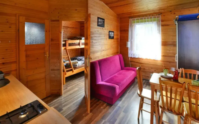Single-story Holiday Home Near the Sea, Ustronie