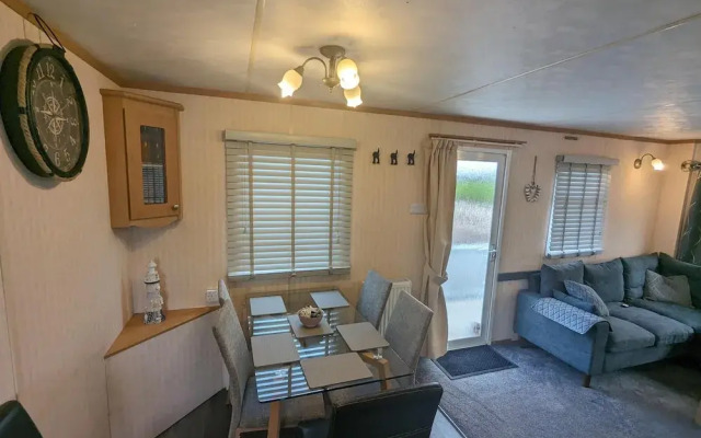 Beach House - Dog Friendly, Anderby Creek