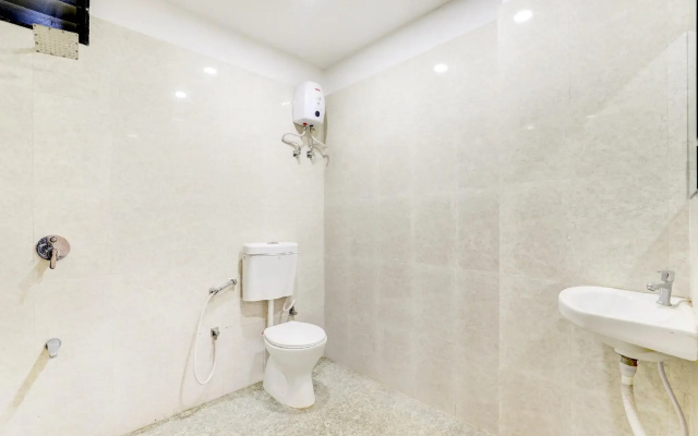 OYO RJT103 Hotel Blue Leaf
