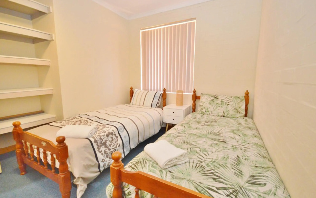 Palm Garden Apartment - Kalbarri WA