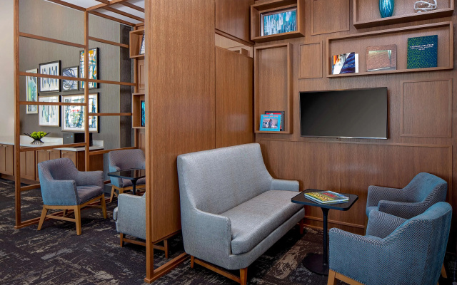 Hyatt Place Glendale / Los Angeles