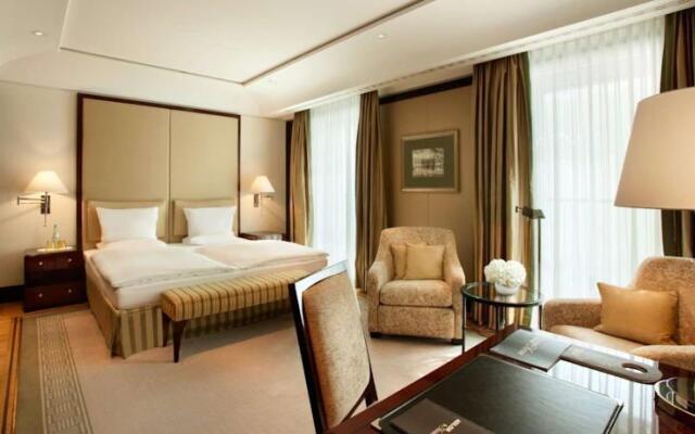 Thaison Grand Hotel