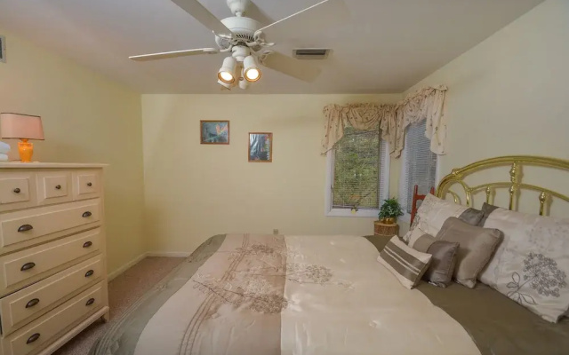 Hummingbird Hill 4 Bedroom House