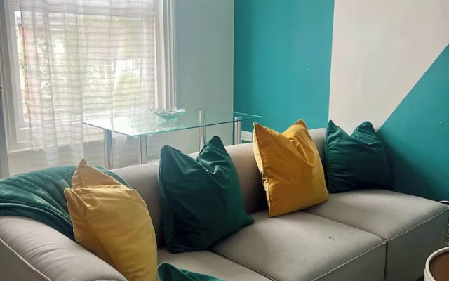 Spacious Haven Near The University of Leicester