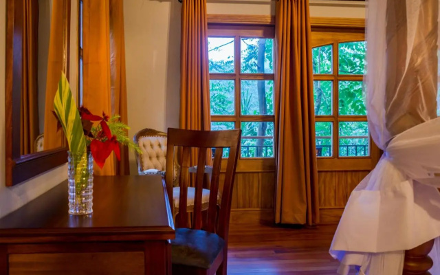 Chimpundu Lodge