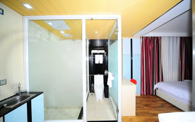 Jiang Yue Ming Shang Hotel