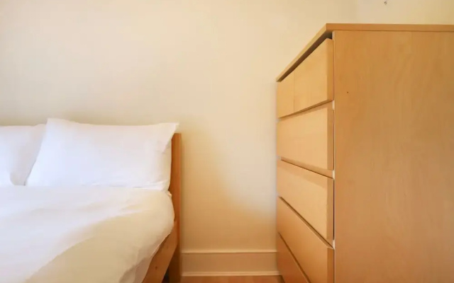 Spacious 4 Bedroom Property With Garden