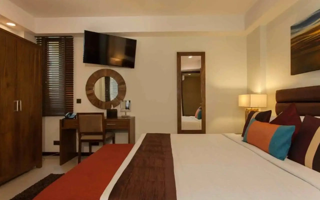 Отель The Somerset