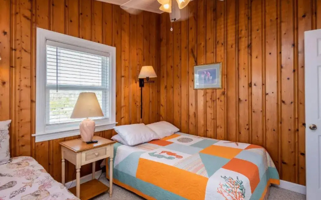 Windward Mark by Oak Island Accommodations