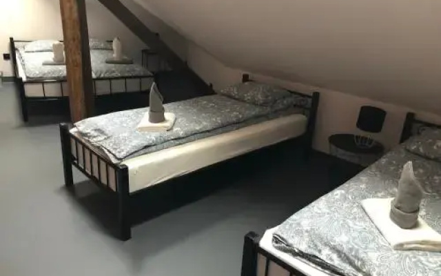 LivingRoom 4B