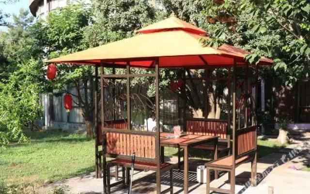 Chennong Eco Hotel