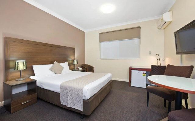 Comfort Hotel Dandenong
