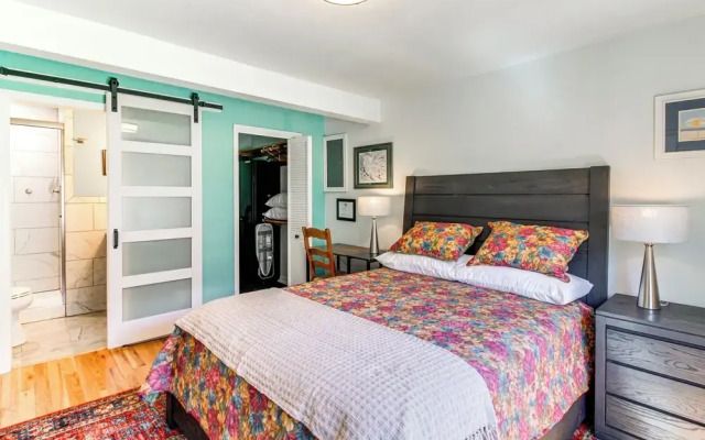 Downtown Ouray Apt w/ River & Mountain Views!