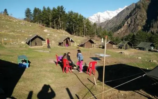 Kheer Ganga Trekking camps