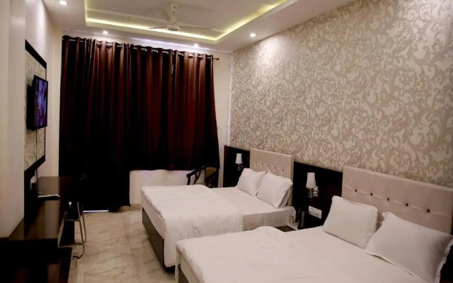 Hotel Khatana Palace