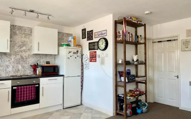 Cosy Flat - Access to City Centre/Airport/Stadiums