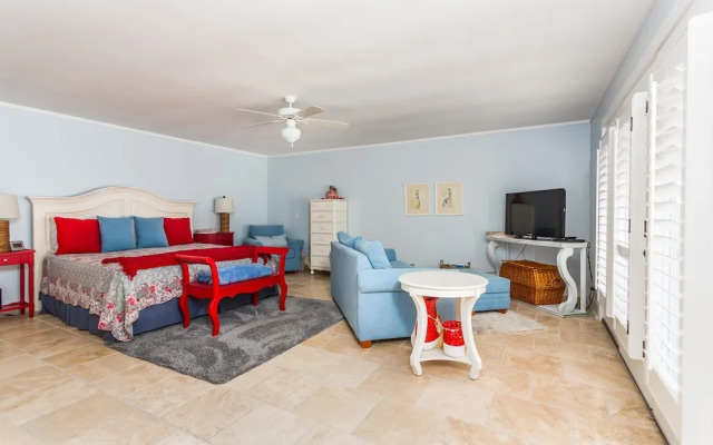 619 Bartow Street by Hodnett Cooper