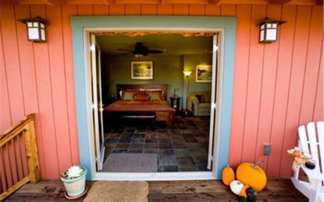 Pearlessence Vineyard Inn