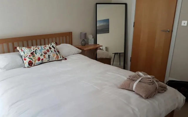 Apartment near London Bridge