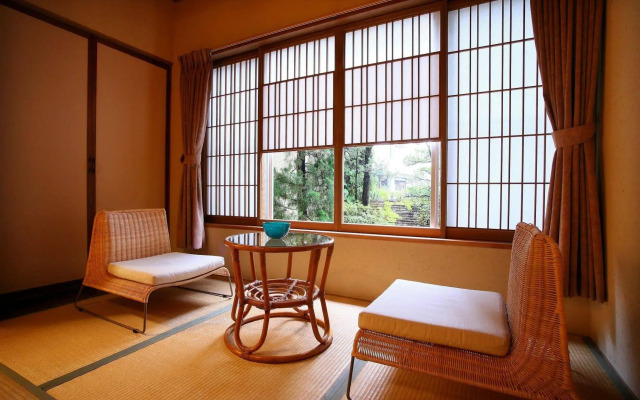 Fujinoyu