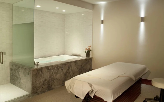 Platinum Vail Solaris 4 Bedroom Vacation Rental Set at the Base of the Mountain Just Steps From the Gondola