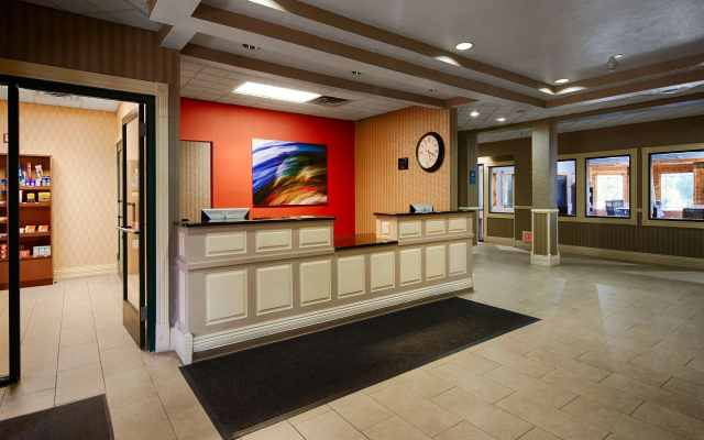 Best Western Plus Kalamazoo Suites