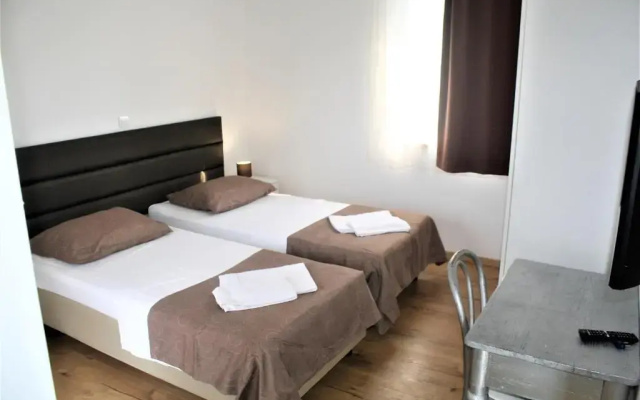 Apartments Sunj