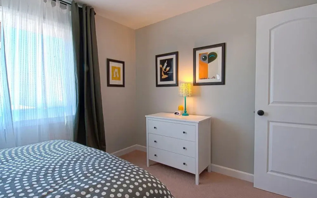 Parent Trap - 3 Br Condo