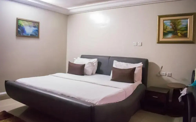 Primal Hotel