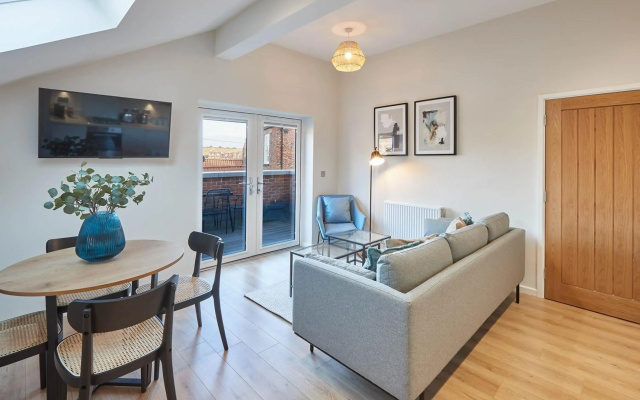 Skyline Apartment