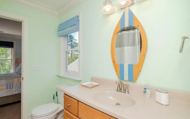 Sea Haven by Oak Island Accommodations