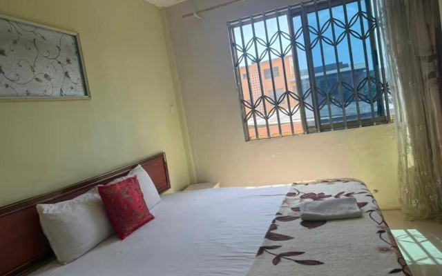 Huayun Primier Hotel