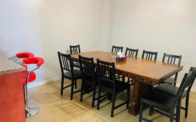 A1 Holiday Family House