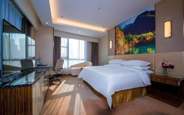Vienna International Hotel (Wuhan Workers' Culture Palace Jiyuqiao Metro Station)