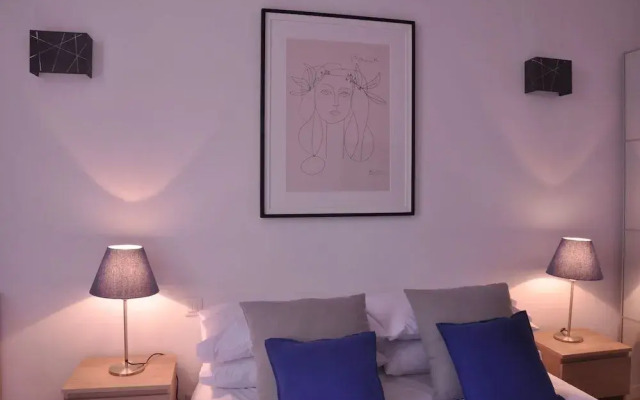 Picasso Apartments
