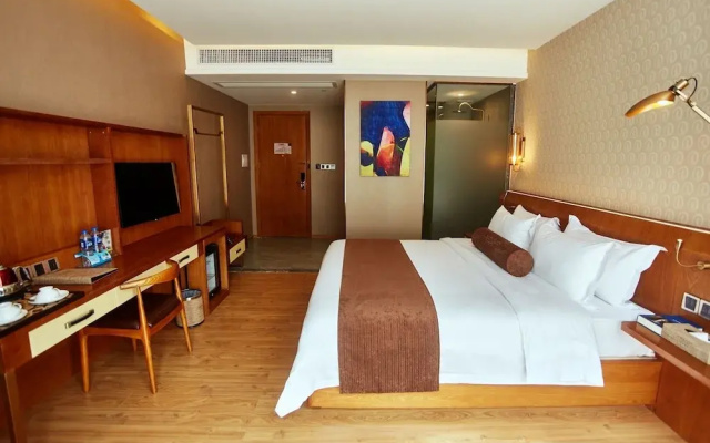 Отель James Joyce Coffetel Hotel Guangzhou South Station Qifu Xincun