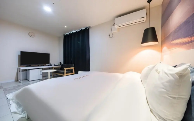 Tiamo Hotel Yeosu
