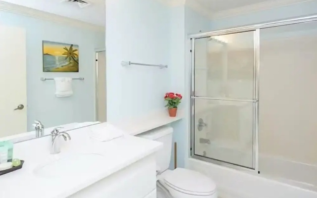 Tops'l 1008 Lockoff 3 Bedroom Condo by RedAwning