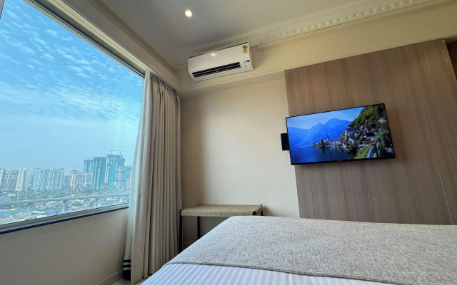 Hotel Mumbai House - Malad Valnai