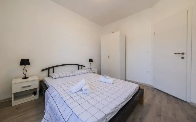 Apartment Antonio on the seafront