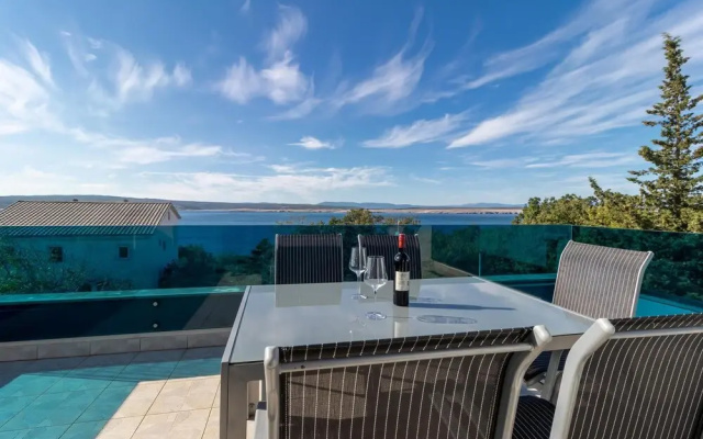 Amazing Home in Dramalj With Wifi and 2 Bedrooms