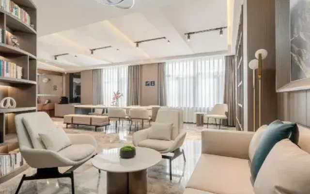 Atour Hotel, Xintiandi Square, Yixing City Center