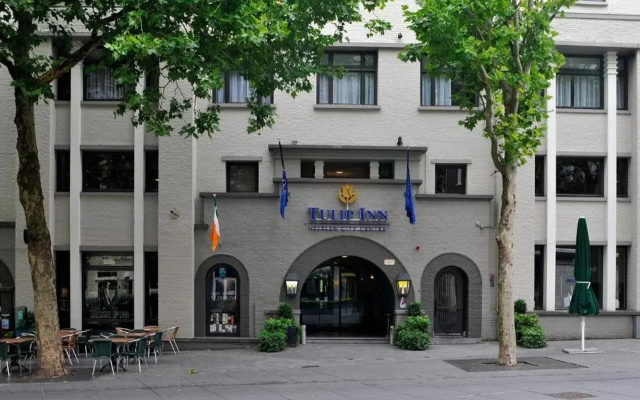 hotelImage