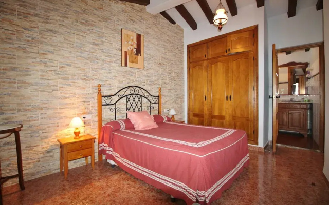 1075 Villa Rosa