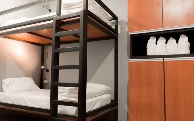 Bedbox Vientiane Hostel