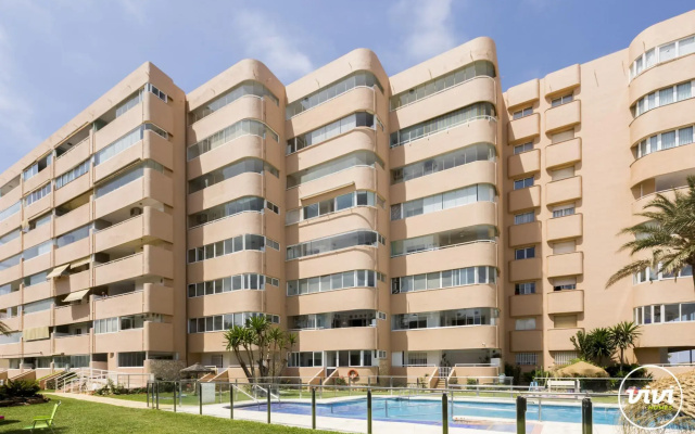 Rio in Fuengirola with 3 bedrooms and 2 bathrooms